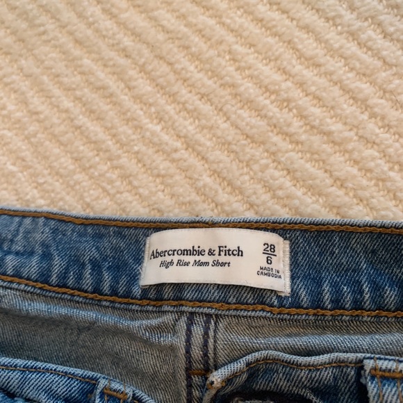 Abercrombie & Fitch Pants - Abercrombie and finch mom jean shorts